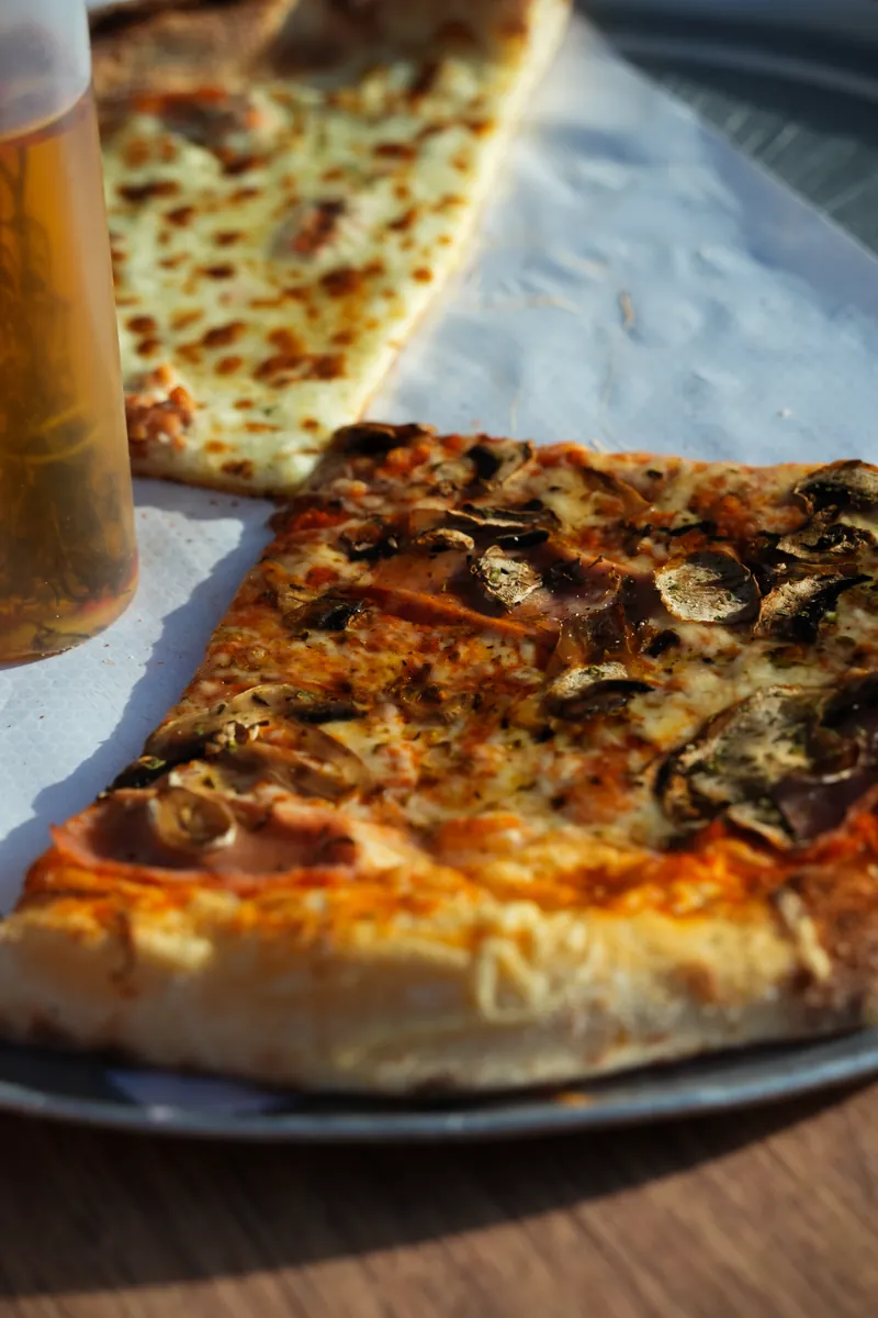 Pizza Capri — Films & shooting